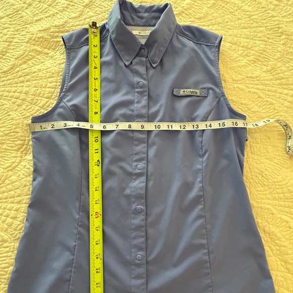 Columbia Sportswear Company Tops - Women's Columbia Sleeveless Fishing Shirt